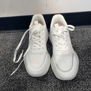 Sneakers white and grey good condition
